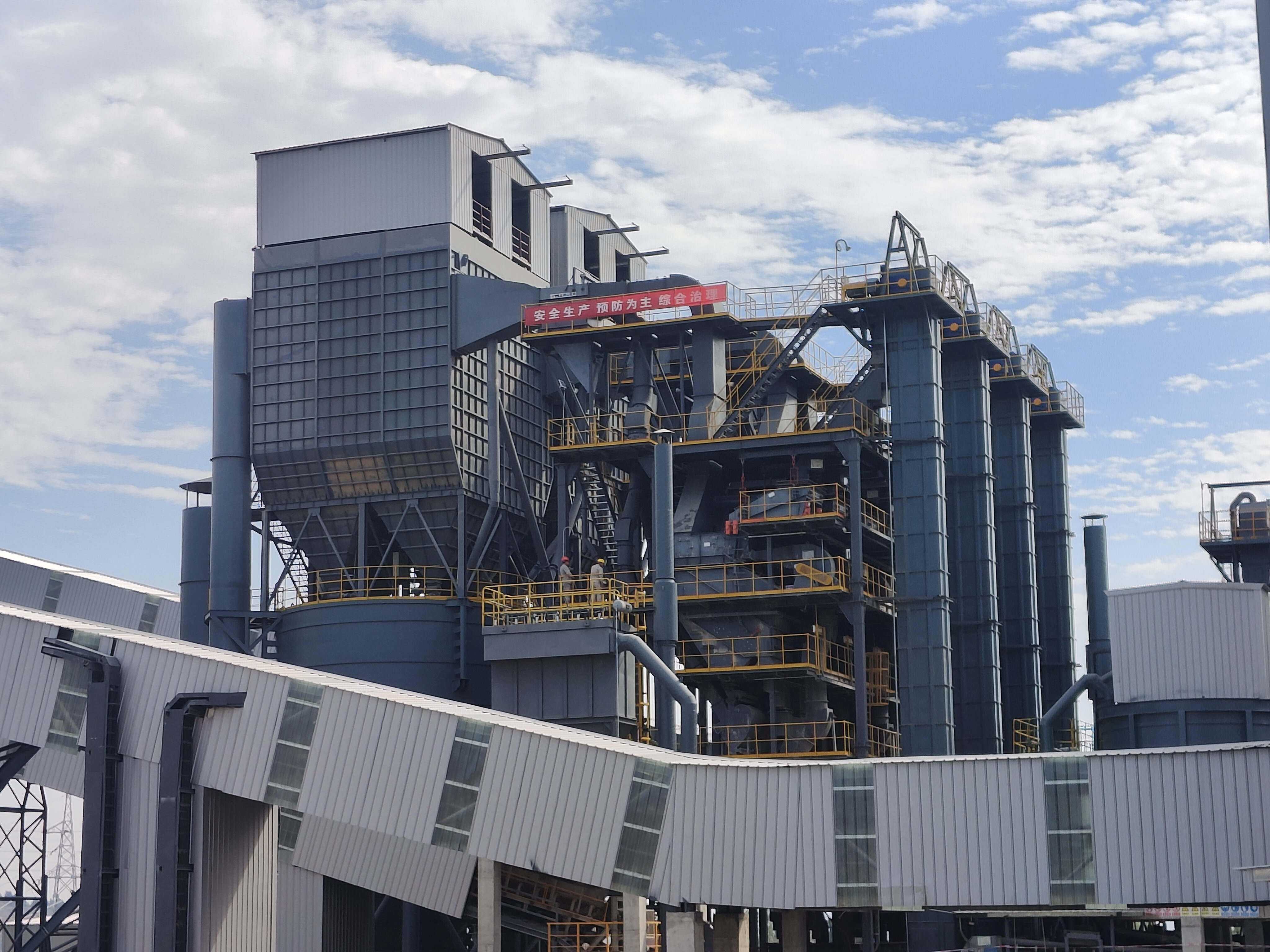 怎樣提高制砂樓的產(chǎn)量，打造合理高效的機(jī)制砂生產(chǎn)線？